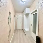& - 5 Min Walk ספליט